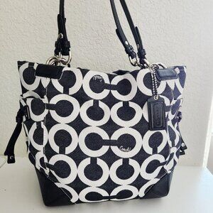 Like New Coach Signature C's Black & White Shoulder Bag Tote Large